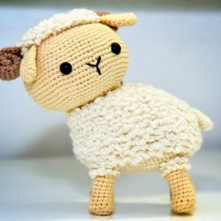 Animales de peluche tejidos a mano
